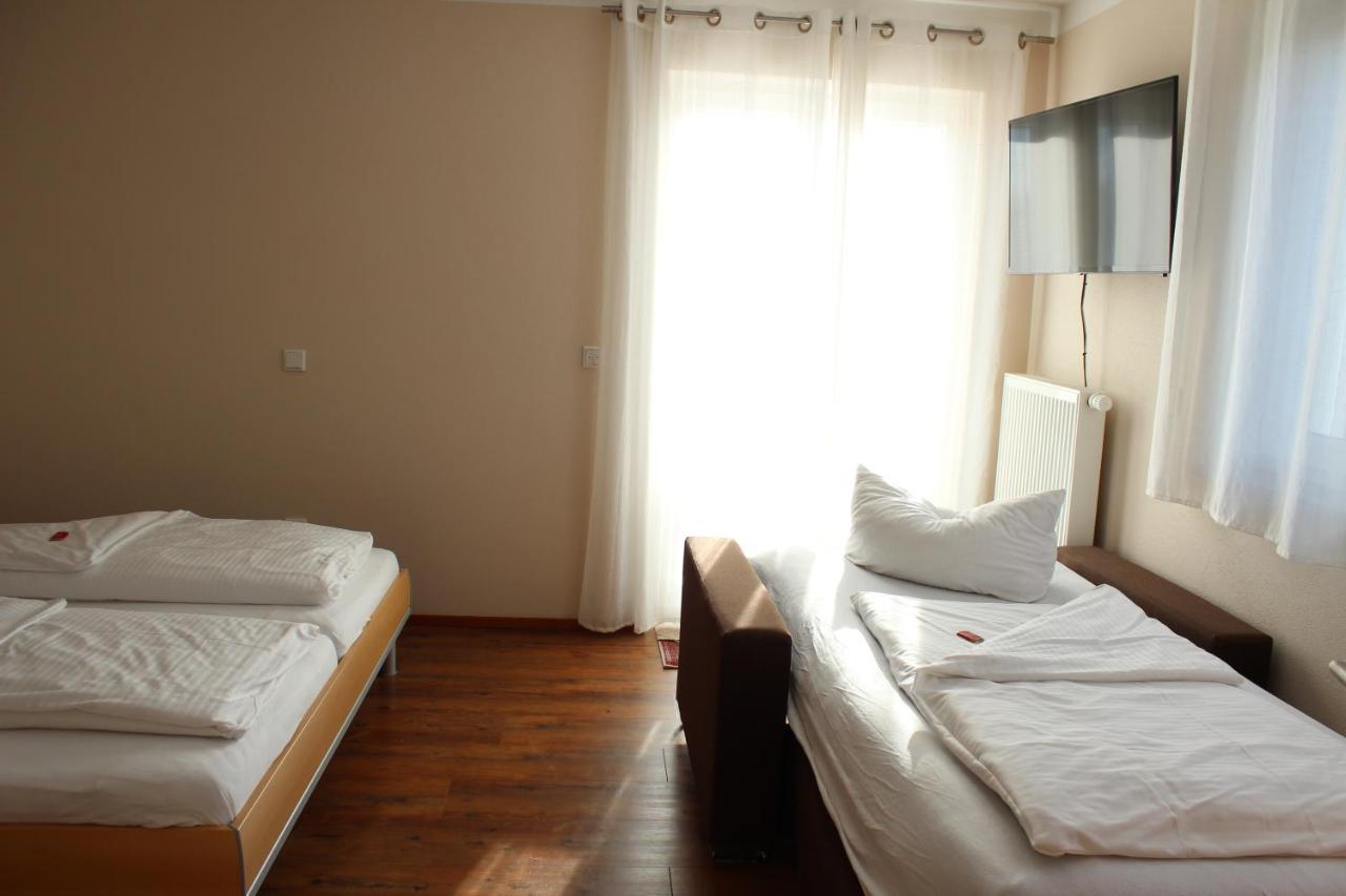 Hotel Alex Stammham Esterno foto