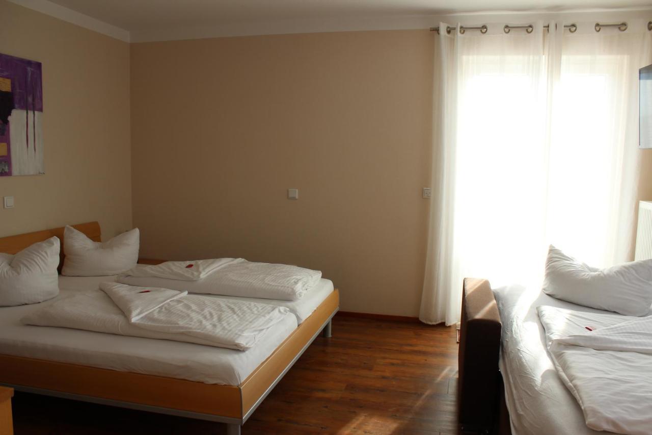 Hotel Alex Stammham Esterno foto